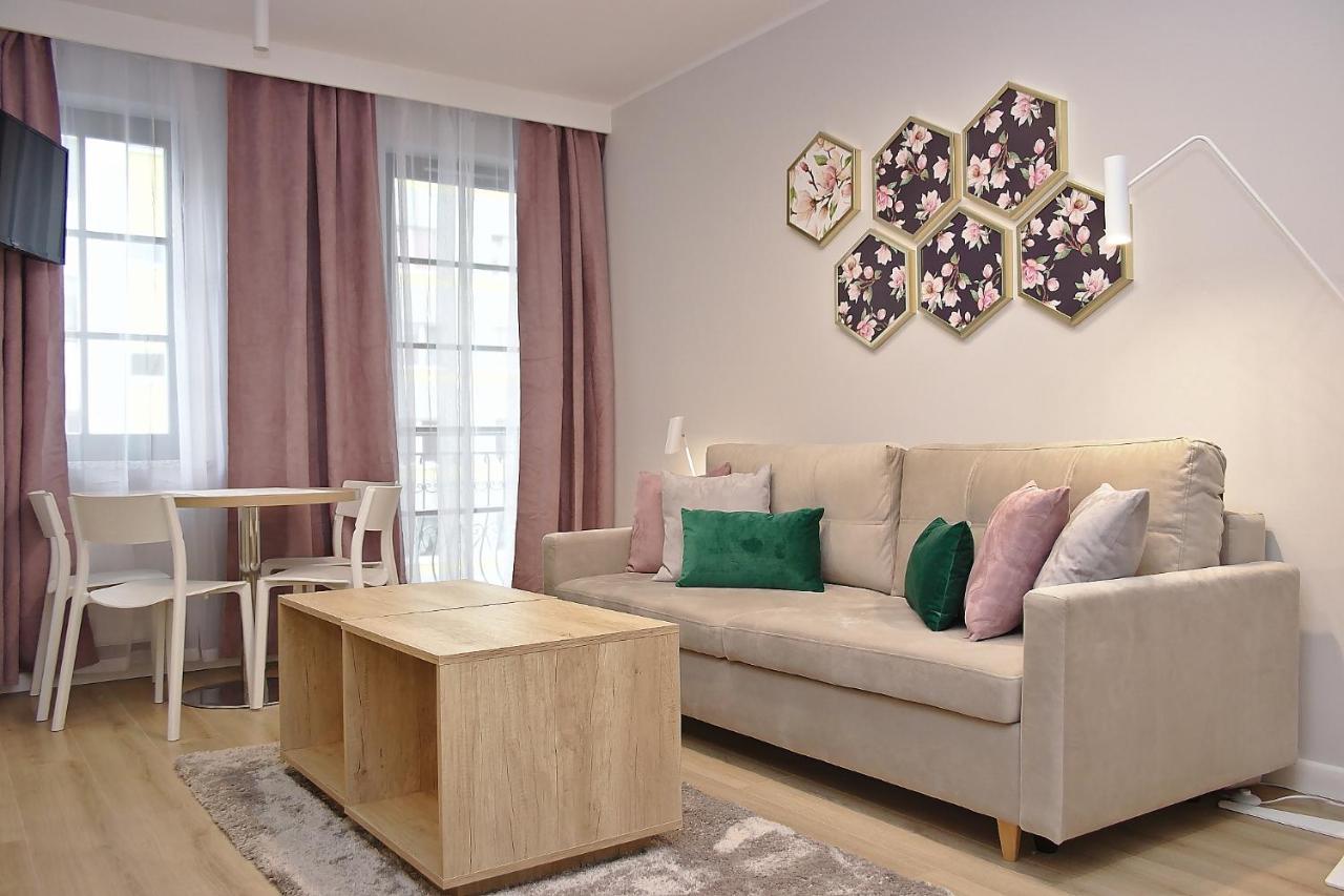 Apartamenty Swinoujscie - Kwartal Rozy Wiatrow II Kültér fotó