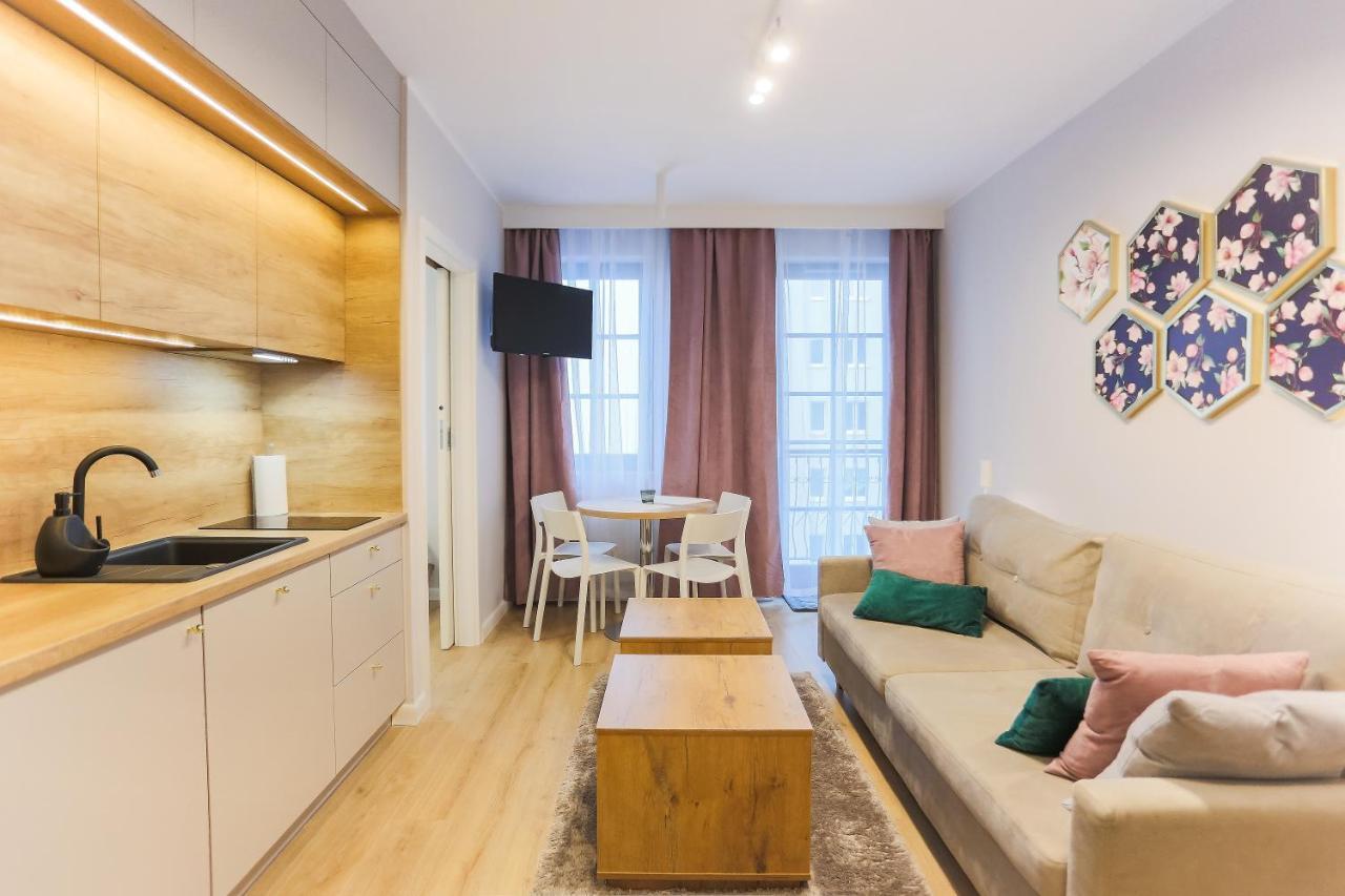Apartamenty Swinoujscie - Kwartal Rozy Wiatrow II Kültér fotó